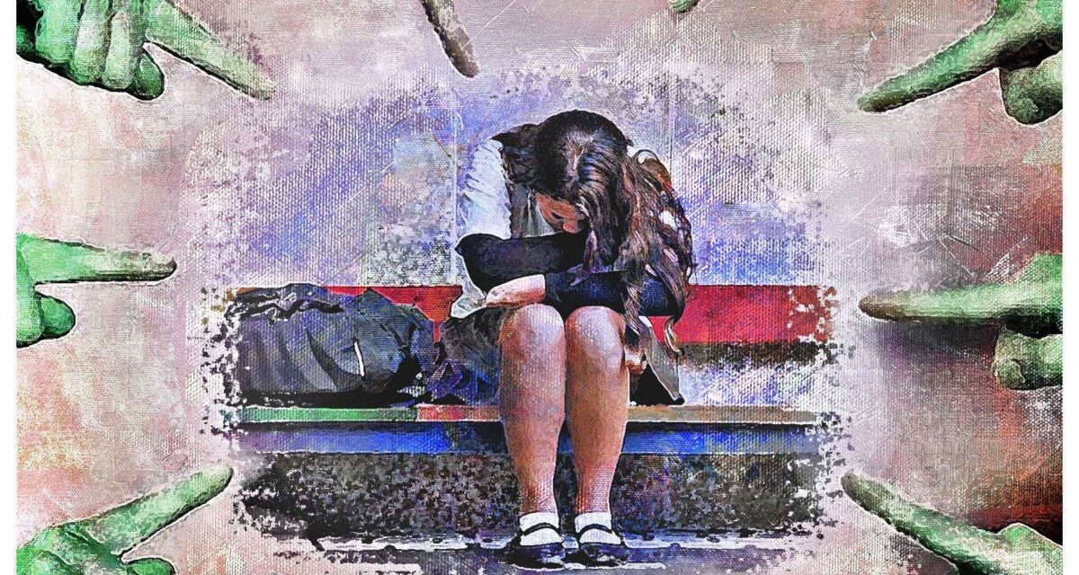Educadoras são indiciadas em caso de bullying contra aluna com câncer