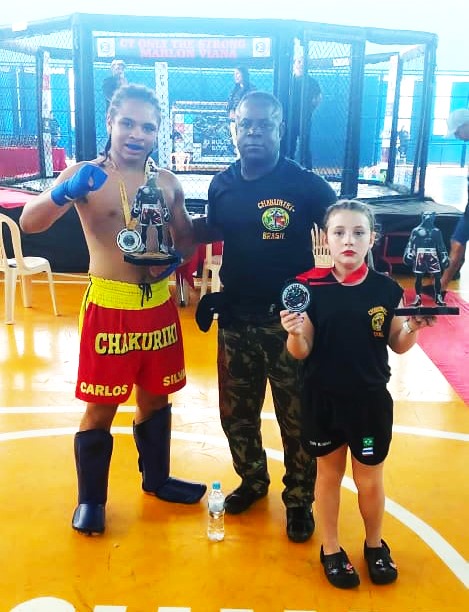 Atletas mirins de Formiga se destacam em campeonato de kickboxing, em Morada Nova de Minas