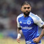 Gabigol e outros jogadores tiveram parte de salários desviados em golpe milionário