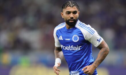 Gabigol e outros jogadores tiveram parte de salários desviados em golpe milionário