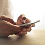 Novo golpe do Pix controla celular e pode limpar sua conta do banco; saiba como se proteger