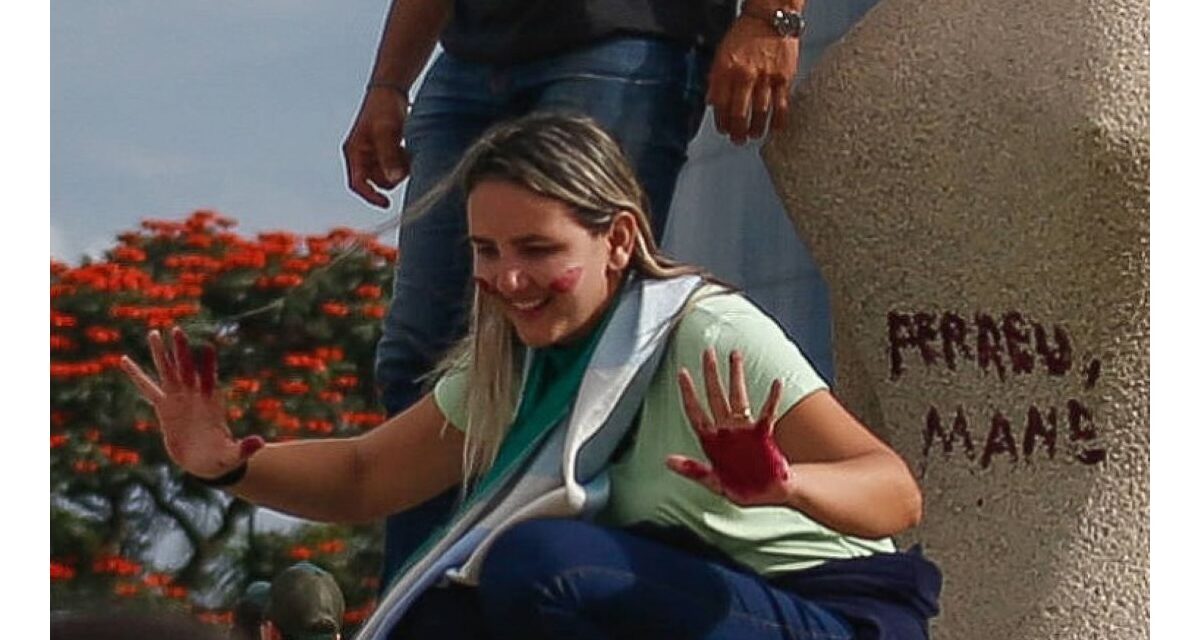 Por unanimidade, STF mantém condenação de ‘Débora do Batom’ a 14 anos de prisão