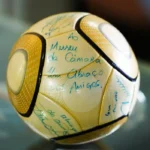 Moraes vota por condenar acusado de furtar bola autografada por Neymar