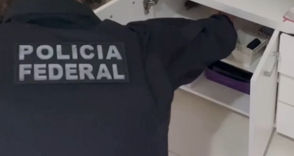 PF cumpre mandado contra mineiro que promovia nazismo e atentados terroristas na internet