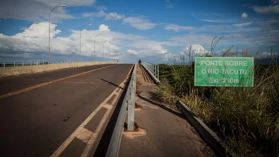‘Quase deu ruim’: como é a fronteira do Brasil onde a mão do trânsito muda