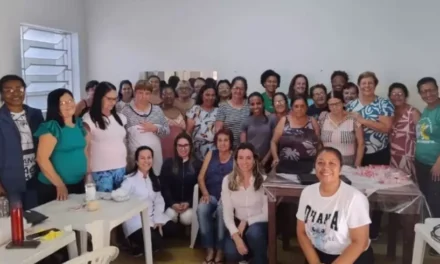 Prefeitura de Formiga promove cuidado com a saúde mental por meio do artesanato na UBS Waldir Lopes