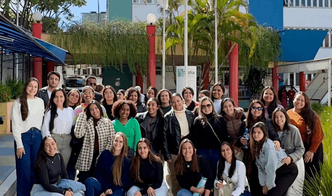 Alunos de enfermagem do Unifor-MG realizaram visita técnica ao Hospital Sofia Feldman