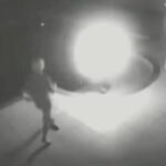 Mulher pula em piscina após vaqueiro jogar gasolina e atear fogo nela em MG