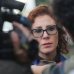 Apesar de condenada pelo STF, Zambelli tem passaporte e pode viajar