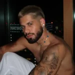 Zé Felipe se muda para mansão de R$ 27 milhões após separação