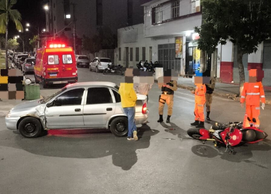 Colisão entre motocicleta e carro foi registrado, em Arcos