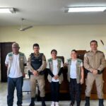 Comissariado de Menores e PMMG se reúnem com pais e adolescentes, em Arcos