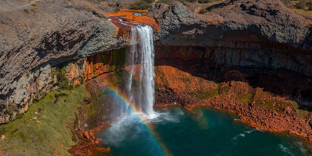Conheça Salto del Agrio, a cachoeira de fogo de Neuquén, na Patagônia Argentina