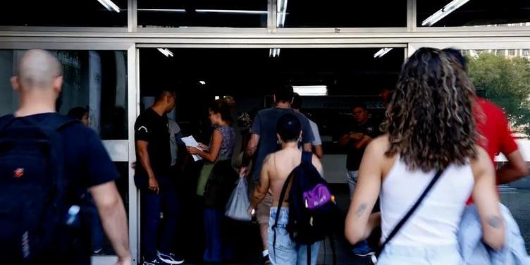 Estudantes têm até as 23h59 desta sexta para fazer a inscrição no Enem