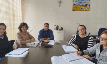 Formiga lança projeto inédito que conecta saúde, educação e proteção à infância: “Escola que Cuida”.