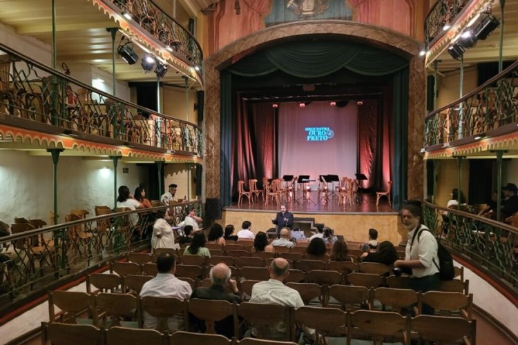Casa da Ópera comemora 225 anos  