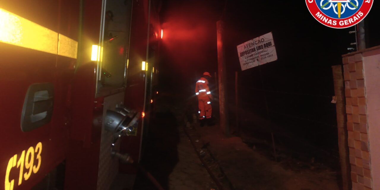 Início de incêndio foi registrado no bairro Jardim América, em Formiga