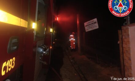 Início de incêndio foi registrado no bairro Jardim América, em Formiga