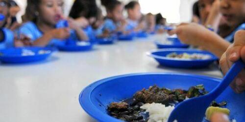 Escolas de BH serão abertas para que alunos se alimentem durante greve dos professores