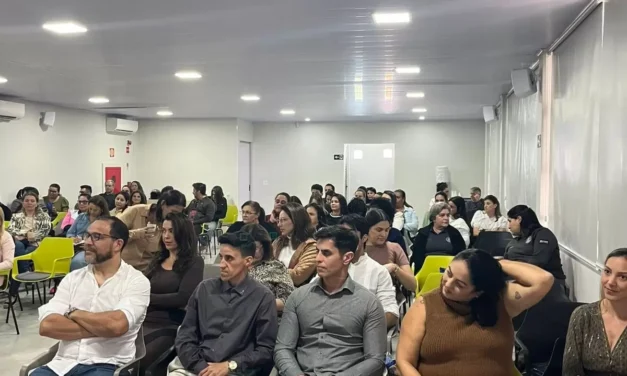 Mês da Enfermagem é celebrado em Formiga