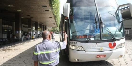 Puxado por transportes, setor de serviços cresce pelo terceiro mês consecutivo