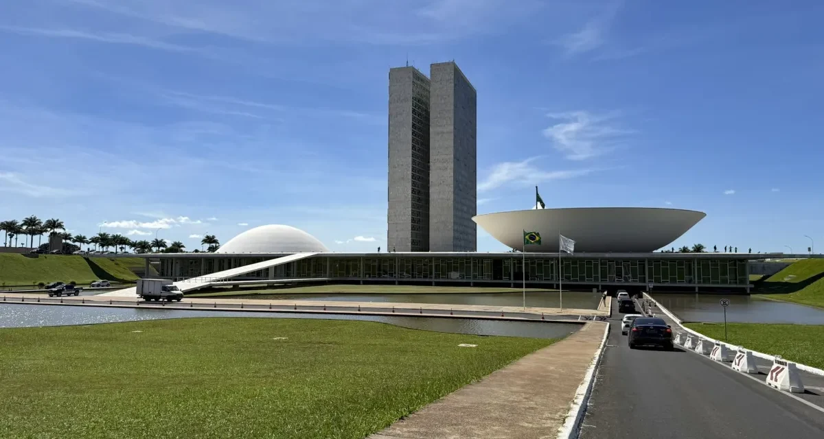 Congresso não derrubava um decreto presidencial desde 1992; relembre