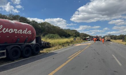 Grave acidente envolvendo 9 veículos foi registrado próximo ao caldo de cana, em Formiga