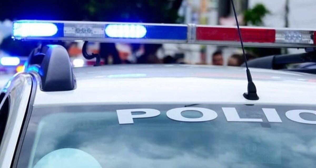 “Do Luxo ao Lixo”: polícia fecha loja de grife clandestina em shopping