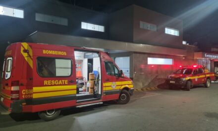Homem baleado é levado até o quartel do Corpo de Bombeiros em Formiga