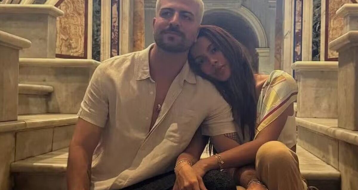 Anitta surge ao lado de namorado e exibe ‘novo rosto’ em Roma
