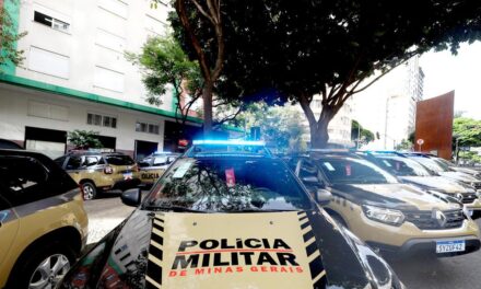 Bebê é salvo por policiais após se engasgar durante operação contra o tráfico em BH