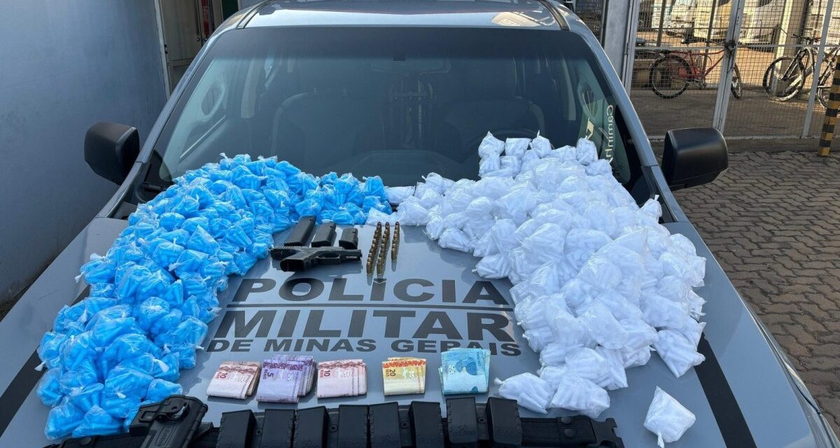 Homem é preso com quase 10 mil pinos de cocaína, dinheiro e arma