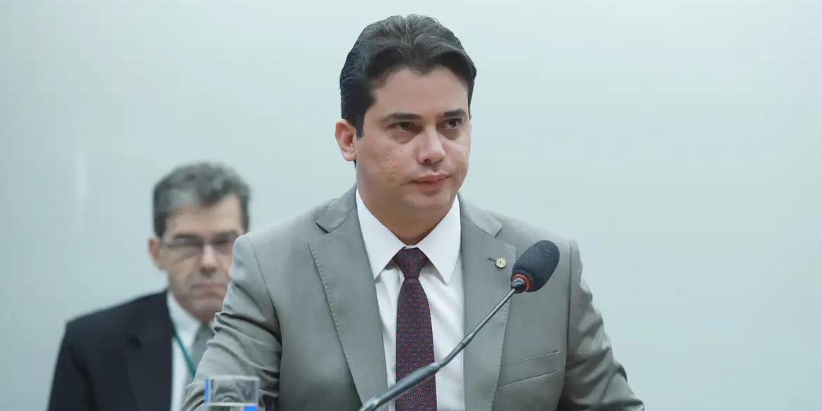 Deputado nega envolvimento com suposto desvio de recursos de município