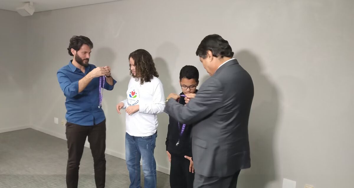 Governo de Minas sanciona lei sobre uso de cordão para identificar pessoas com doenças raras