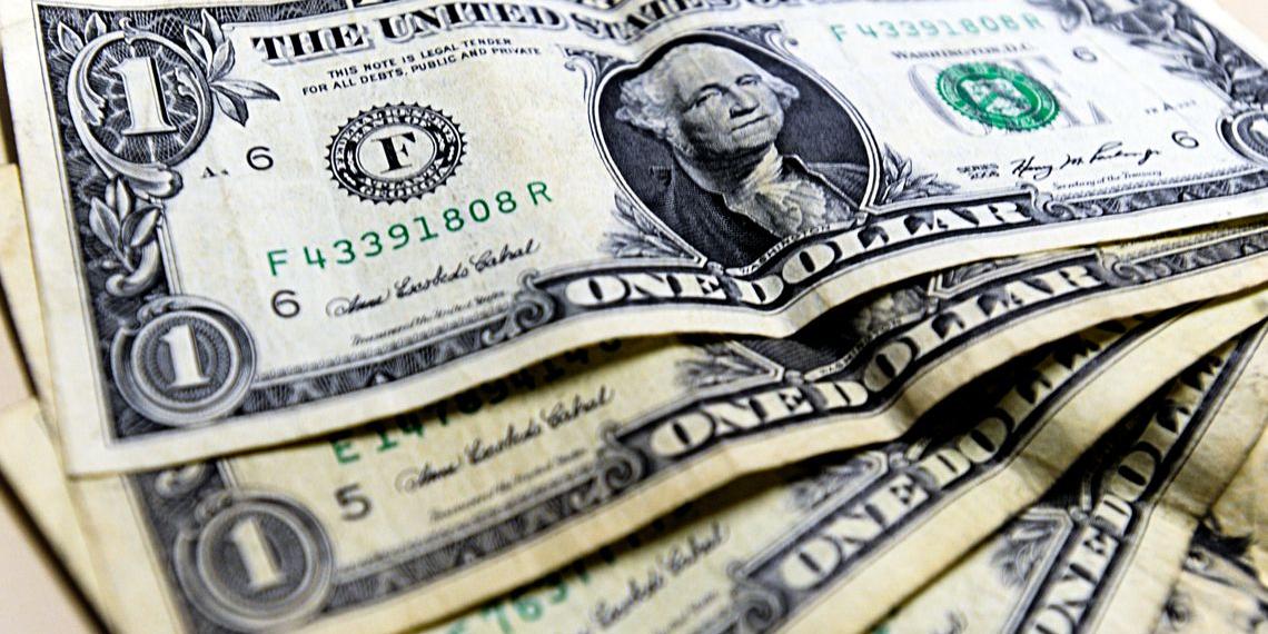 Dólar cai para R$ 5,43 e atinge menor valor desde setembro