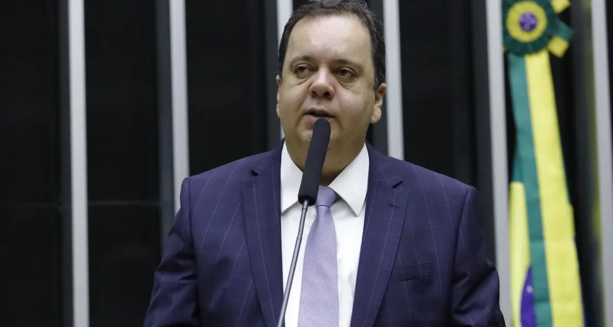 Família de Elmar Nascimento é alvo de operação sobre desvio de emendas