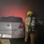 Incêndio em veículo mobiliza bombeiros no bairro Davis, em Campo Belo