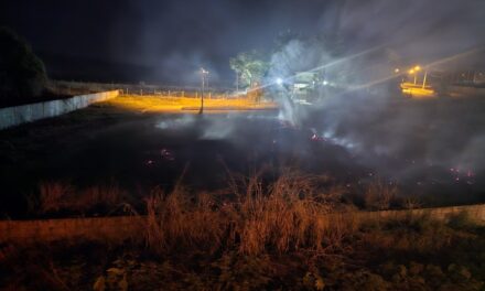 Formiga: Bombeiros atendem ocorrência de incêndio na região de Furnastur