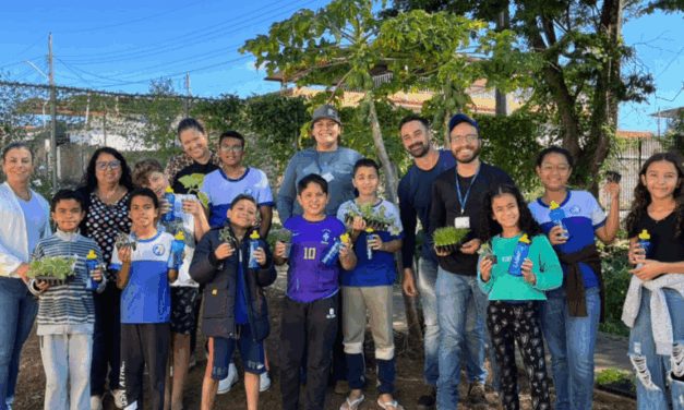Projeto “Horta Urbana” transforma espaços públicos e escolares em Formiga