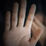 Grupo utiliza IA para deletar 100 mil imagens de vítimas de pornografia e chantagens sexuais online