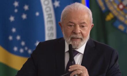 Lula desembarca em Minas para anunciar investimentos no Vale do Jequitinhonha