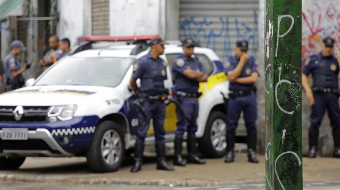 PCC expande atuação em setores econômicos e financeiro e expõe investidores a risco no Brasil