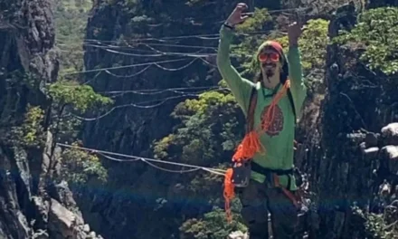 Turista morre após cair de 50 metros de altura enquanto praticava highline na Chapada dos Veadeiros