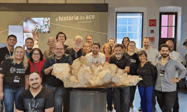 Professor da Unifor-MG representou a instituição em tradicional encontro de mineralogia em BH