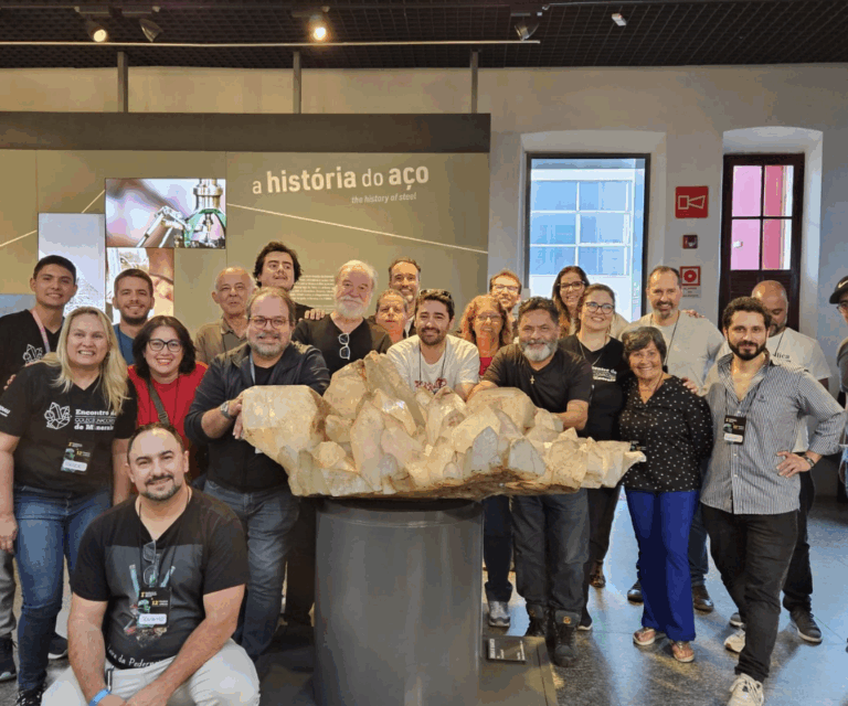 Professor da Unifor-MG representou a instituição em tradicional encontro de mineralogia em BH
