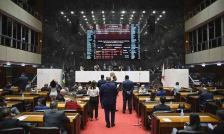 Zema aprova LDO com renúncia bilionária de impostos