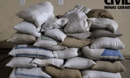 Quarteto é preso com 4,4 mil quilos de café furtados de empresa no Sul de MG