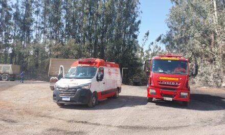 Acidente durante inspeção em caminhão deixa homem ferido, em Pains