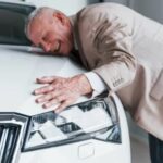 Idosos podem comprar carro novo com desconto de até 30%; saiba os critérios da nova lei