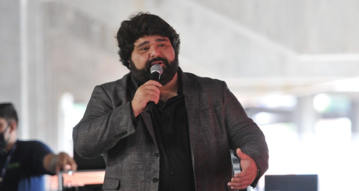 Fabiano, da dupla com César Menotti, sofre acidente na BR-040